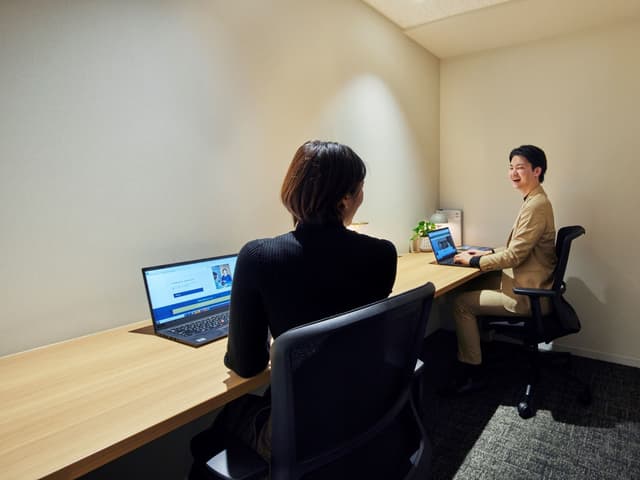個室_2名個室。窓付きの採光や開放感に優れた個室もご用意しています。