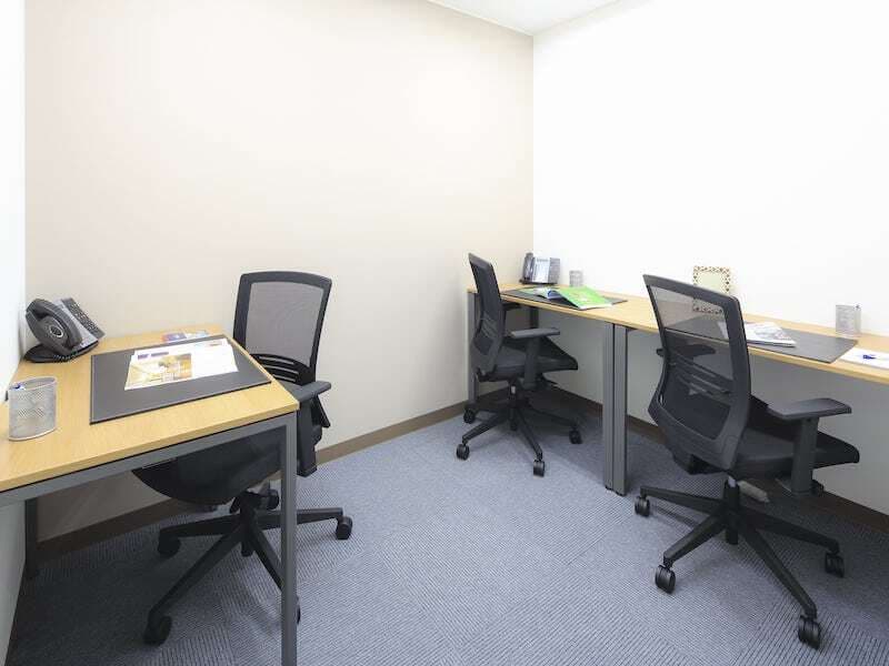 個室_内装工事は不要のため入居後すぐにお仕事に取り掛かることが可能です。