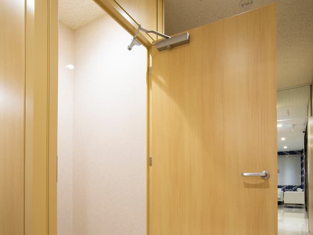 設備_貸倉庫。各フロアに貸倉庫が設置されています。