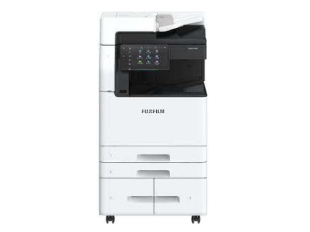 複合機。有料でご利用可能です。