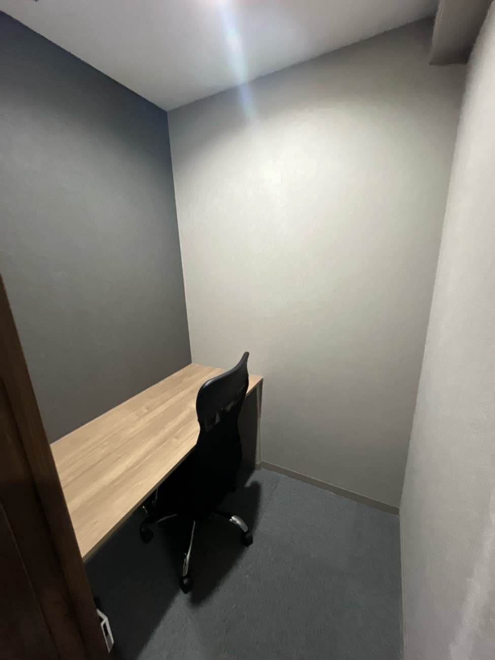 専有部_個室。インターネット環境を完備しています。