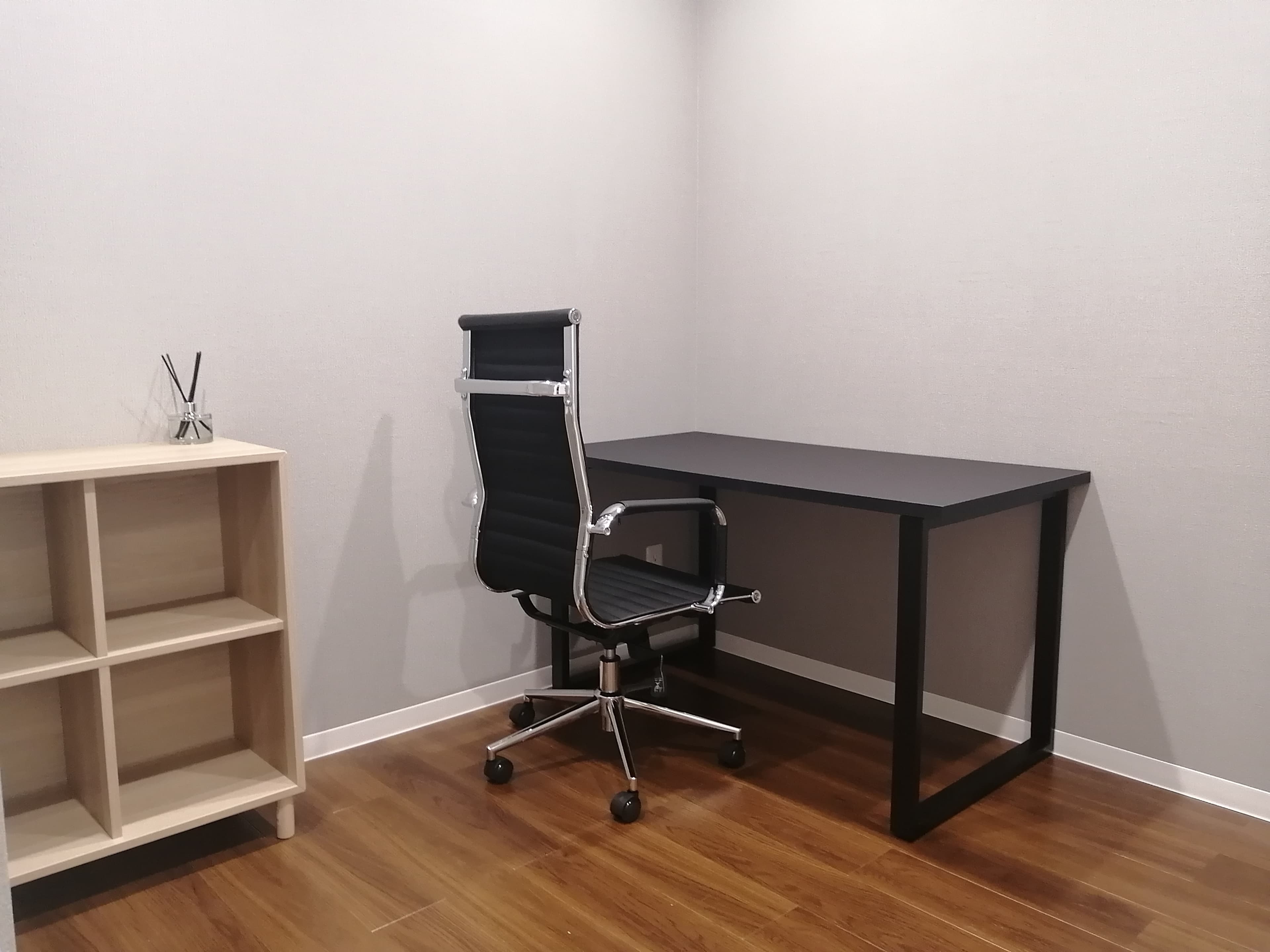 専有部_個室。無料で登記・専用ポストが利用できます。