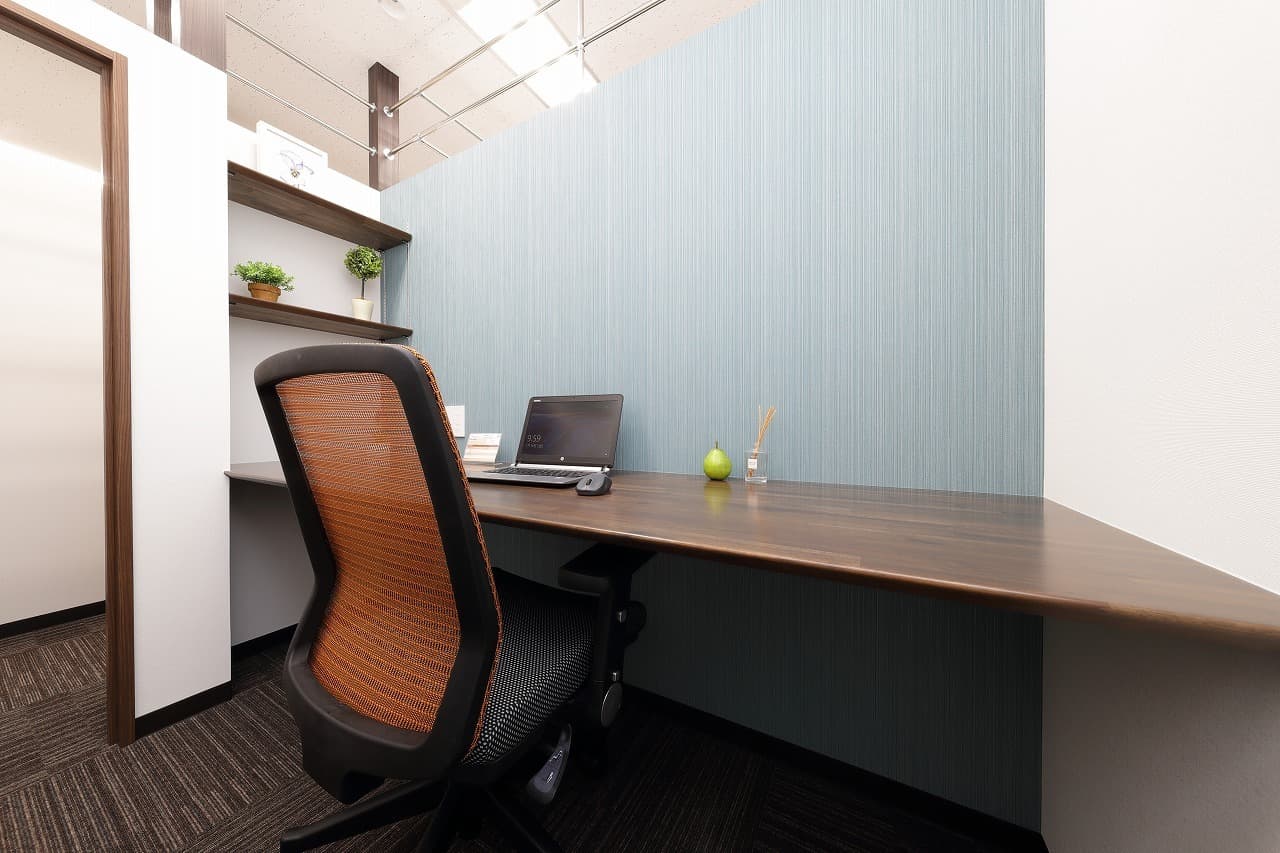 家具・棚付き個室。1~2名用