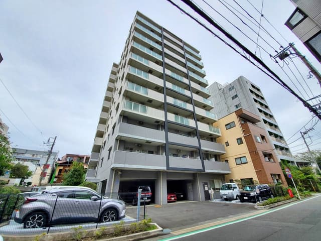 外観_オフィスは最寄りの藤沢駅から徒歩8分に位置しています。