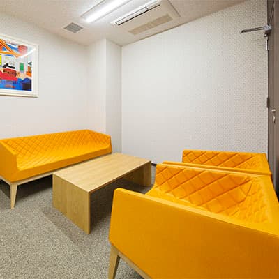 共用部_応接室。来客の際などに無料でご利用いただけます。