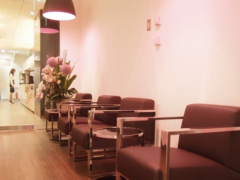 共用部_ビジネスラウンジ。息抜きや入居者様同士の交流の場としてご利用いただけます。