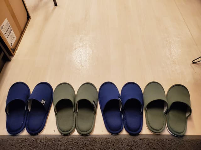 設備_入室の際にはスリッパがご用意されます