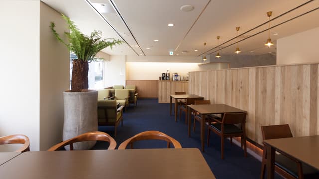 共用部_気分転換にラウンジでの休憩や、リラックスして仕事をすることができます。