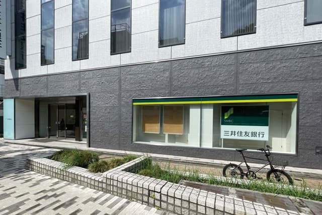 近隣の銀行_三井住友銀行 茅場町駅前出張所ATMコーナー(徒歩4分)
