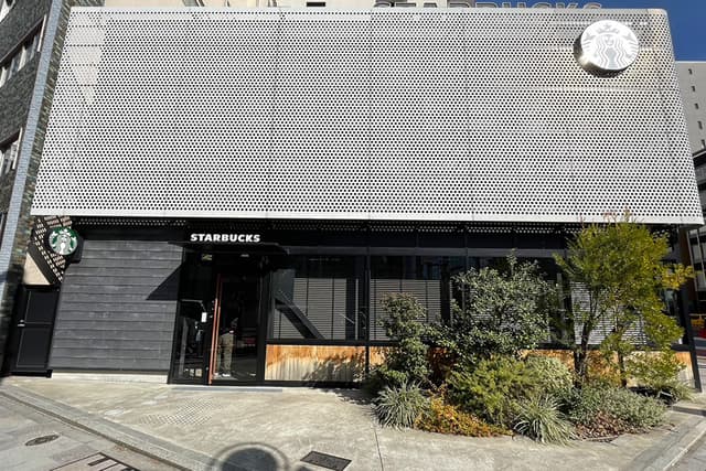 近隣の飲食店_スターバックスコーヒー淡路町駅前店