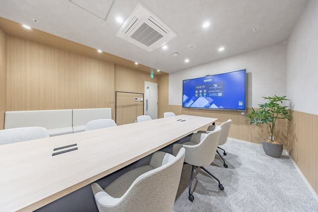 BIZcomfort北浜 会議室