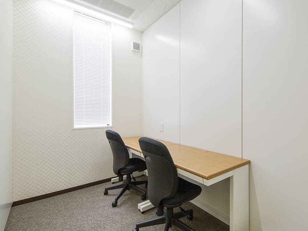 個室_家具・インターネット環境が備え付けの個室です。