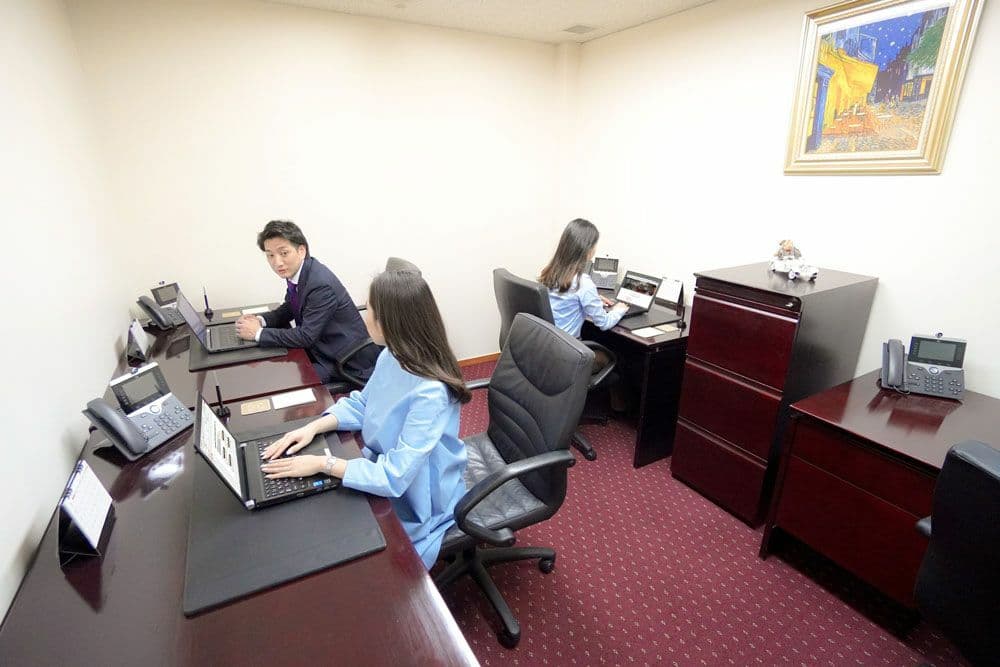 プライベートオフィス_こだわりのオフィス家具と防音機能の整えられたプライベートオフィスです