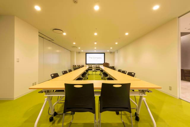 大型貸し会議室を併設_The Company HALL02