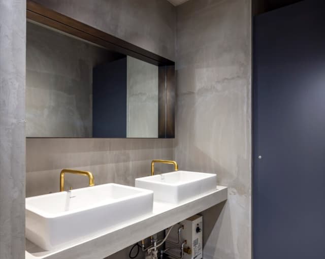 設備_パウダールーム。7階シャワールームの隣にございます。