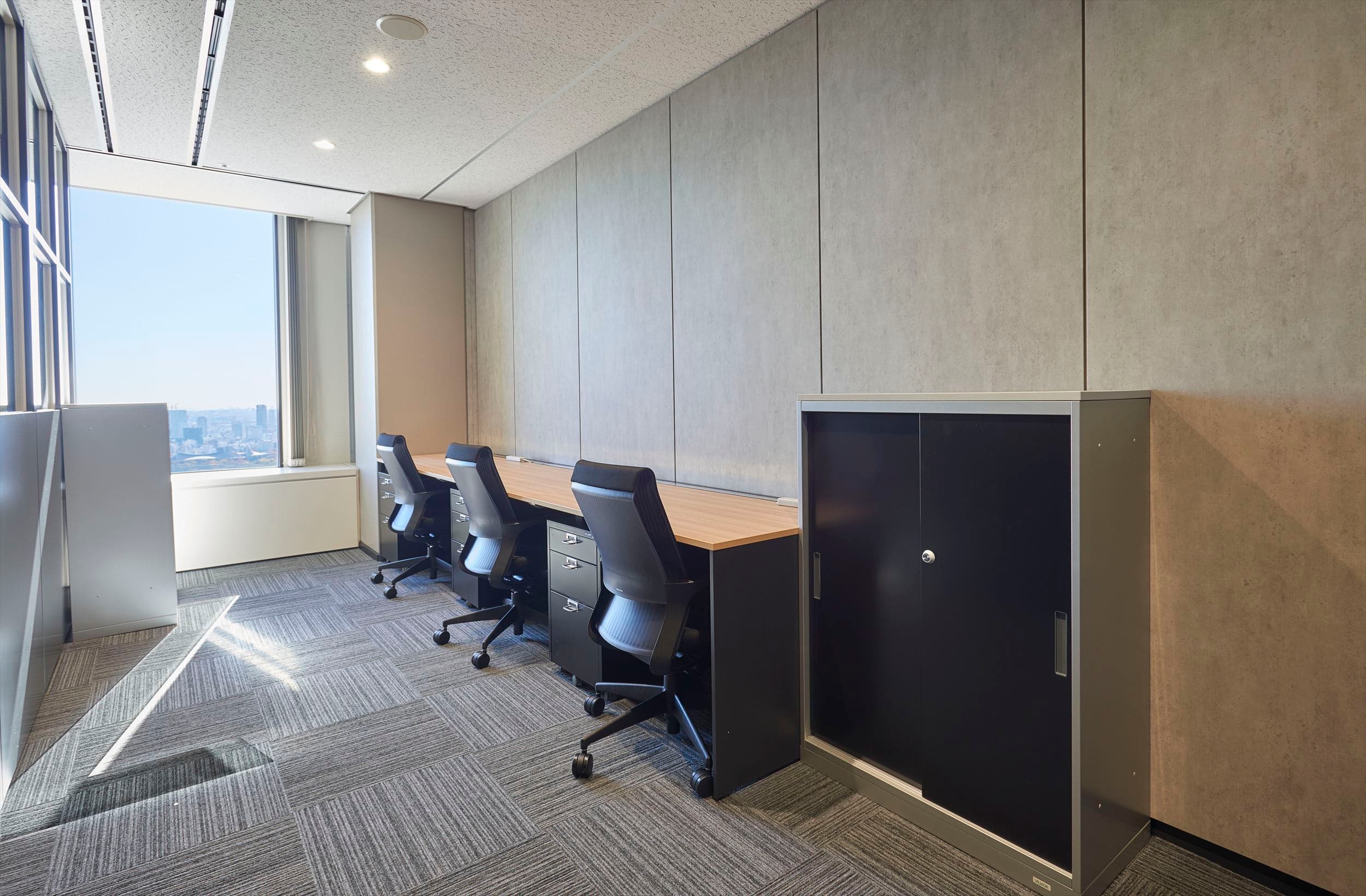 +OURS新宿_3名用部屋2