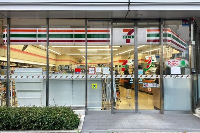 コンビニ_セブンイレブン新橋第一京浜店(徒歩1分)