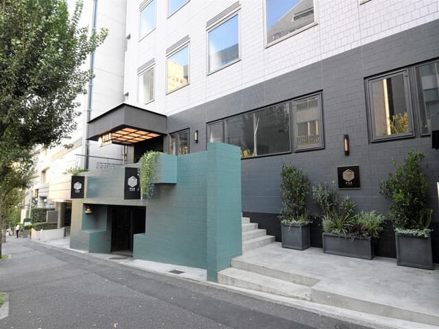 外観_九段下駅から徒歩3分、視認性の高いデザインオフィスです。