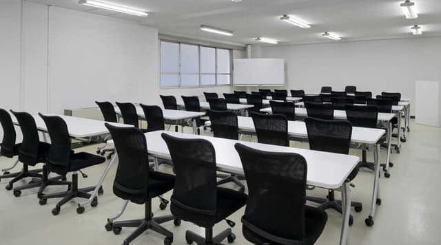 共有部_大会議室。セミナーや勉強会でもご利用できます(有料)。
