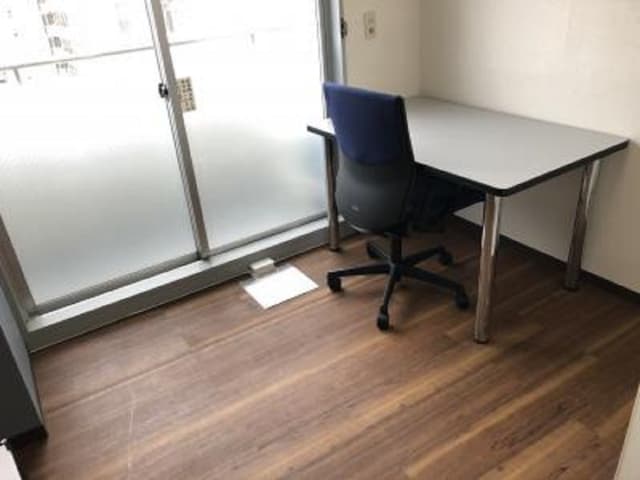 個室_電源、ネットワーク設備が利用可能です。©kasegroup