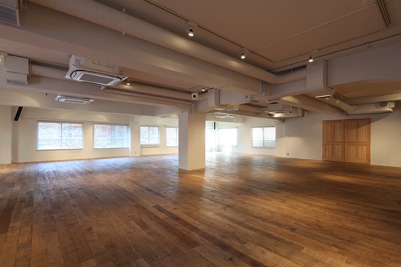 THE_WORKS_2F_EVENTSPACE_夕_横_min