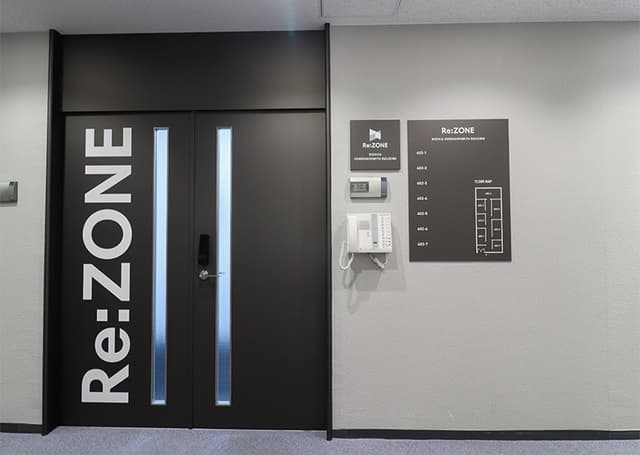 外観_オフィス入口。ゲストを招くことも可能です。