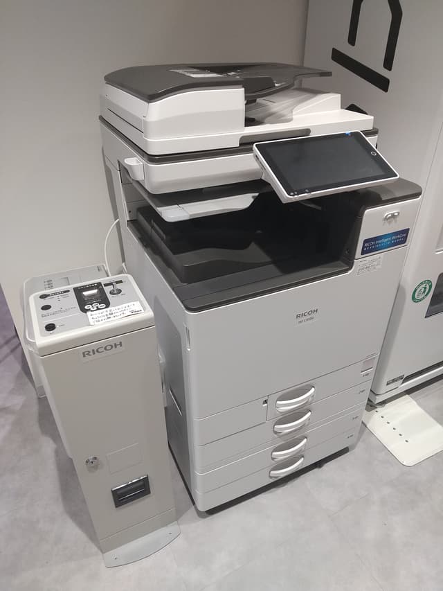 共有スペース_複合機もございます