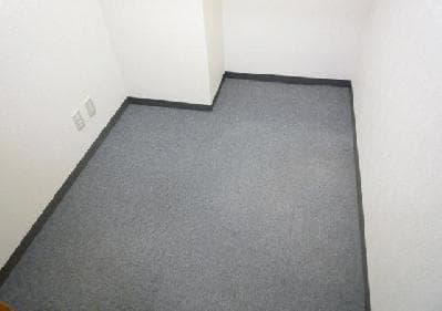 個室_611号室(1名用)の写真です。1名様用ですが広々とした空間をお使い頂けます。