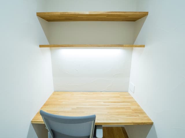 個室_個室は24時間ご利用可能となっており、入居者様の働き方に合わせて自由にご利用いただけます。