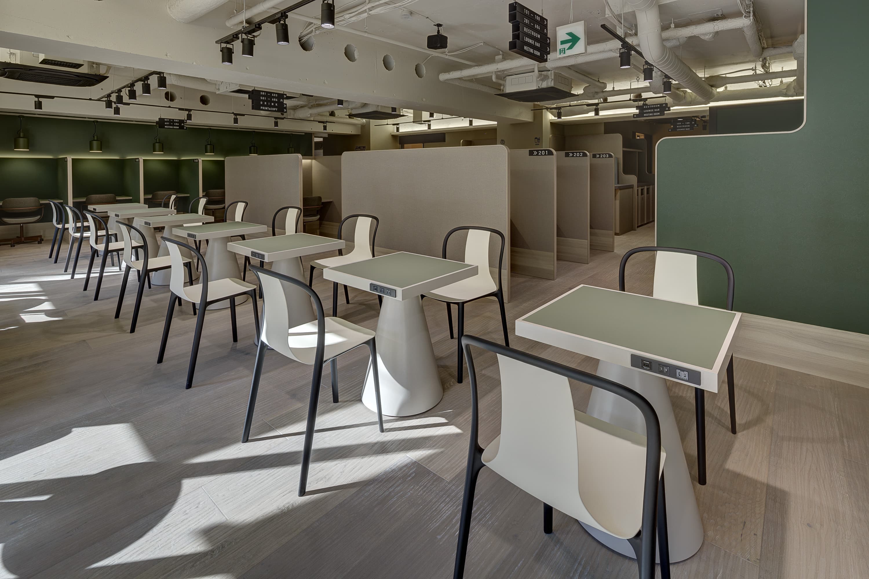 d8-workcourt-shirokane-2022-1002