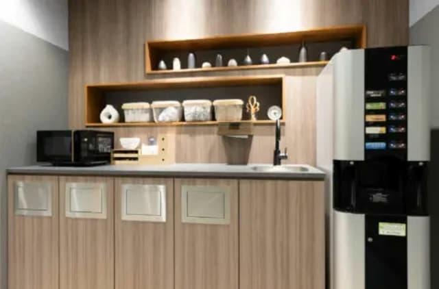 その他_フリードリンク。※画像はイメージです。©bizcomfort