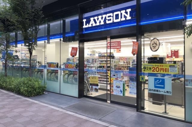近隣のコンビニ_ローソン 日本橋茅場町店(徒歩2分)