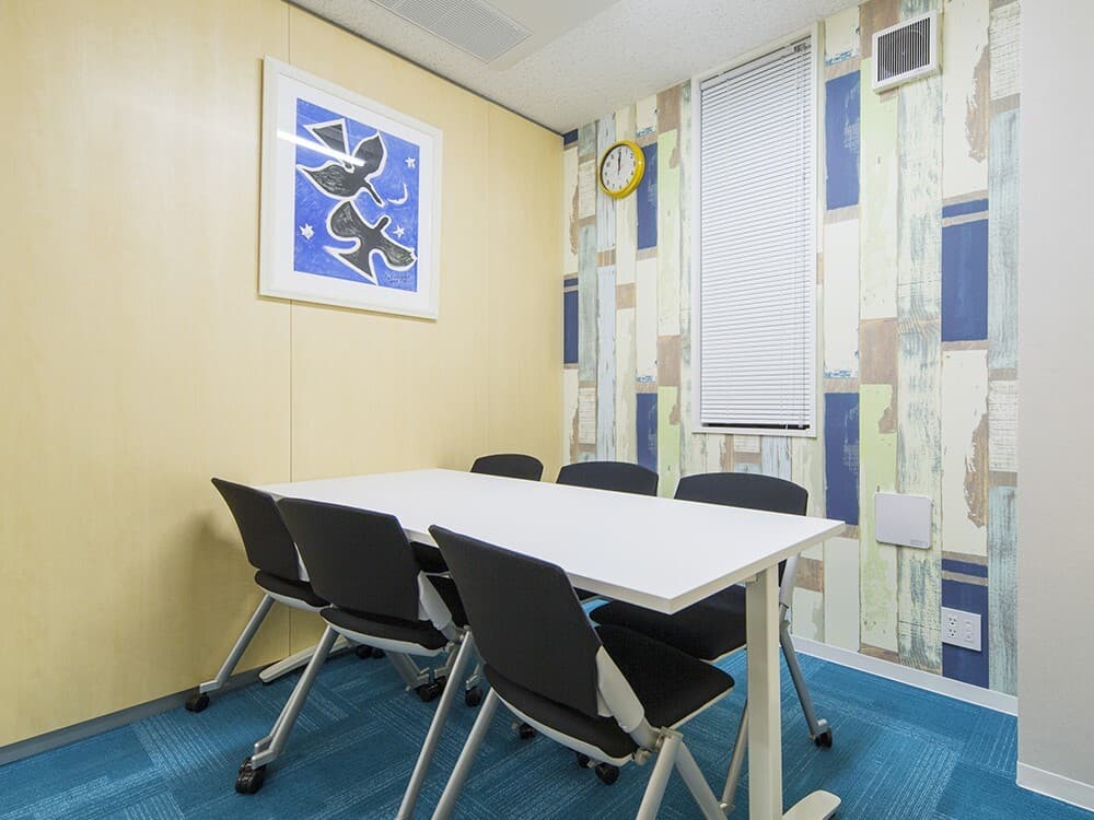 共用部_会議室。会議室は無料でご利用可能となっています。