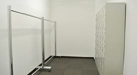 ロッカー_オプションで専用鍵付きロッカーもご利用頂けます。(5000円/月)