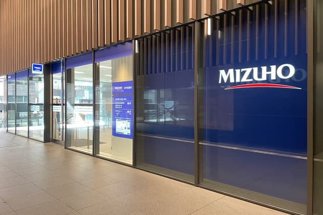 近隣の銀行_みずほ銀行 浜松町支店(徒歩3分)