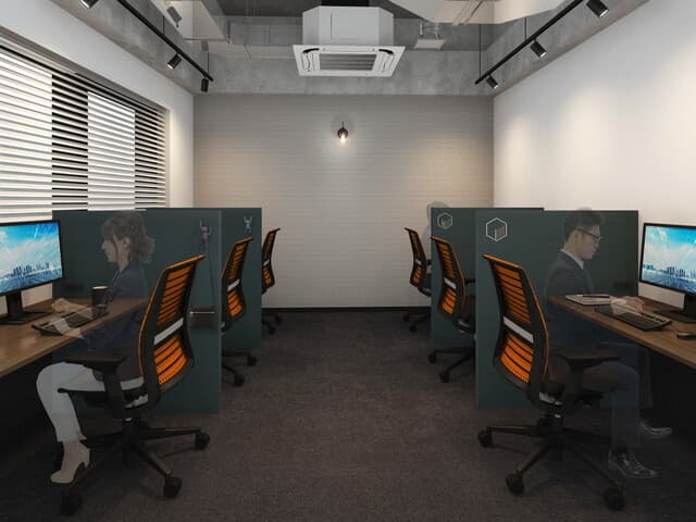 共用部_オープンスペース。24時間365日利用可能で、ビジネスに適した高速ネット回線が利用できます。©WAIM BUSINESS PLAZA