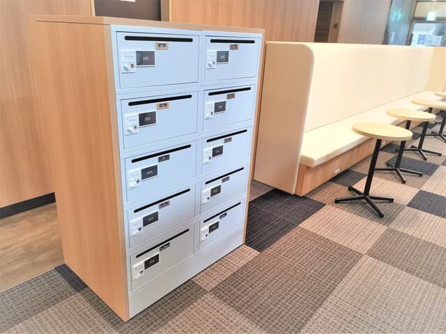 設備_郵便ポスト。住所利用・法人登記・ポスト利用などのサービスが利用できます。
