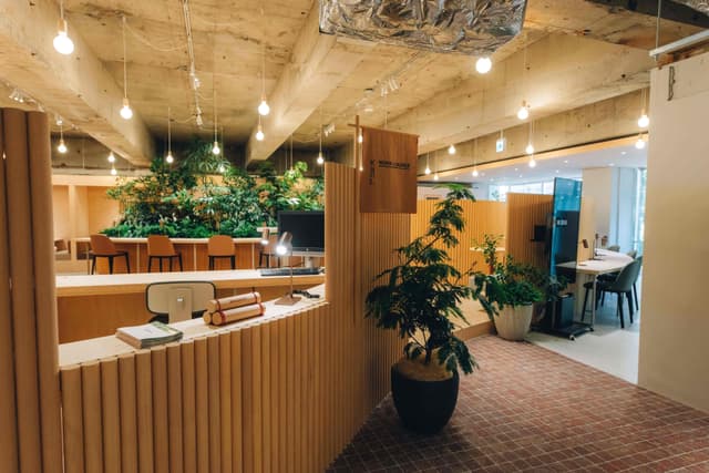 共用部_2Fカウンター。コミュニティマネージャーが常駐します。