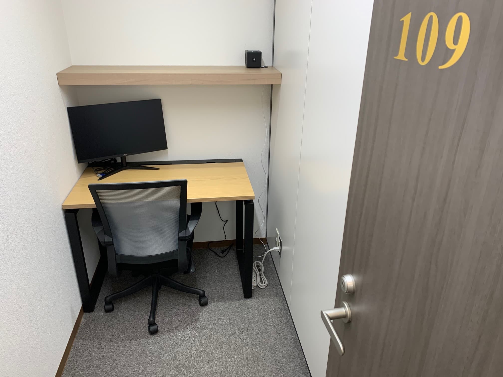 109号室。家具付き個室です。