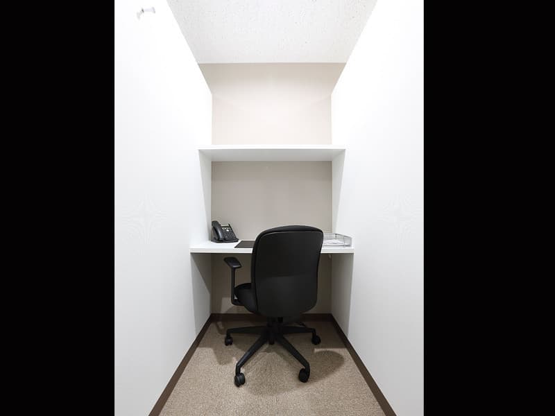 個室_けして閉塞感の感じない空間です©Regus