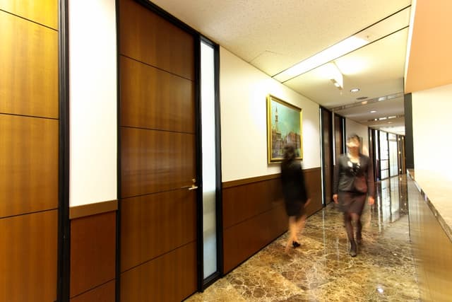 廊下_各部屋防音機能が設備されているので廊下は大変閑静です