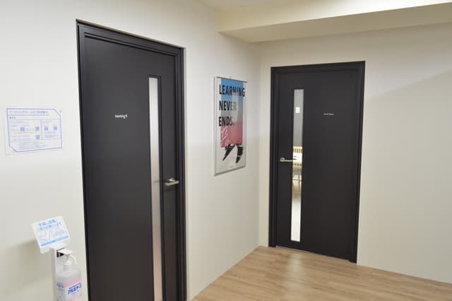 共有部_入退室管理はカードキーで行っているため、セキュリティ面でも安心してご利用いただけます。