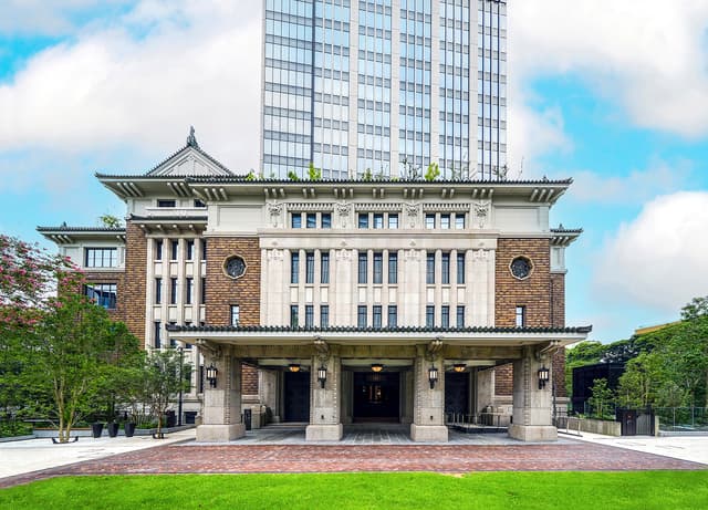 建物外観。登録有形文化財に指定された建物で、2022年7月にリニューアルしました。