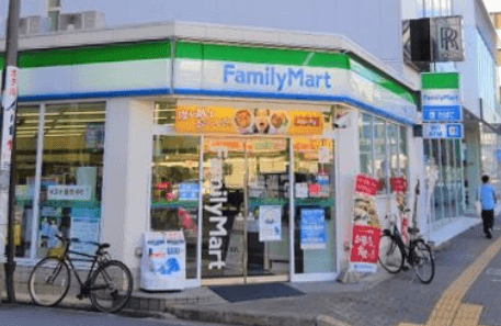 近隣のコンビニ_ファミリーマート 今池駅前店(徒歩4分)