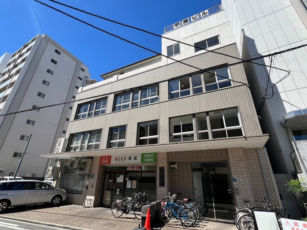 外観_南方駅より徒歩5分の場所にあります。