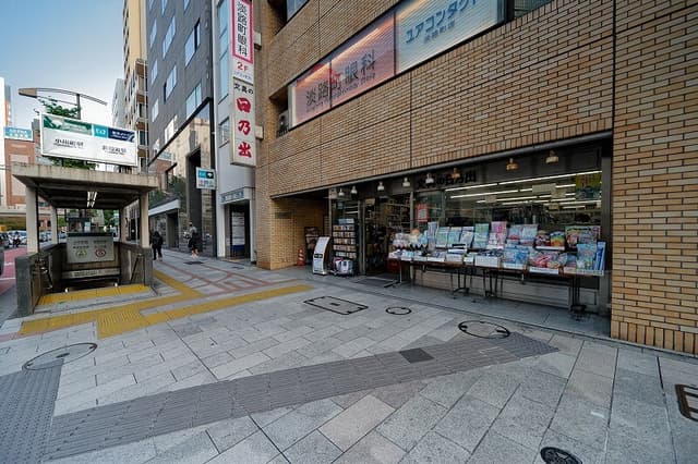 1階にある文房具店も品ぞろえ豊富で便利です。