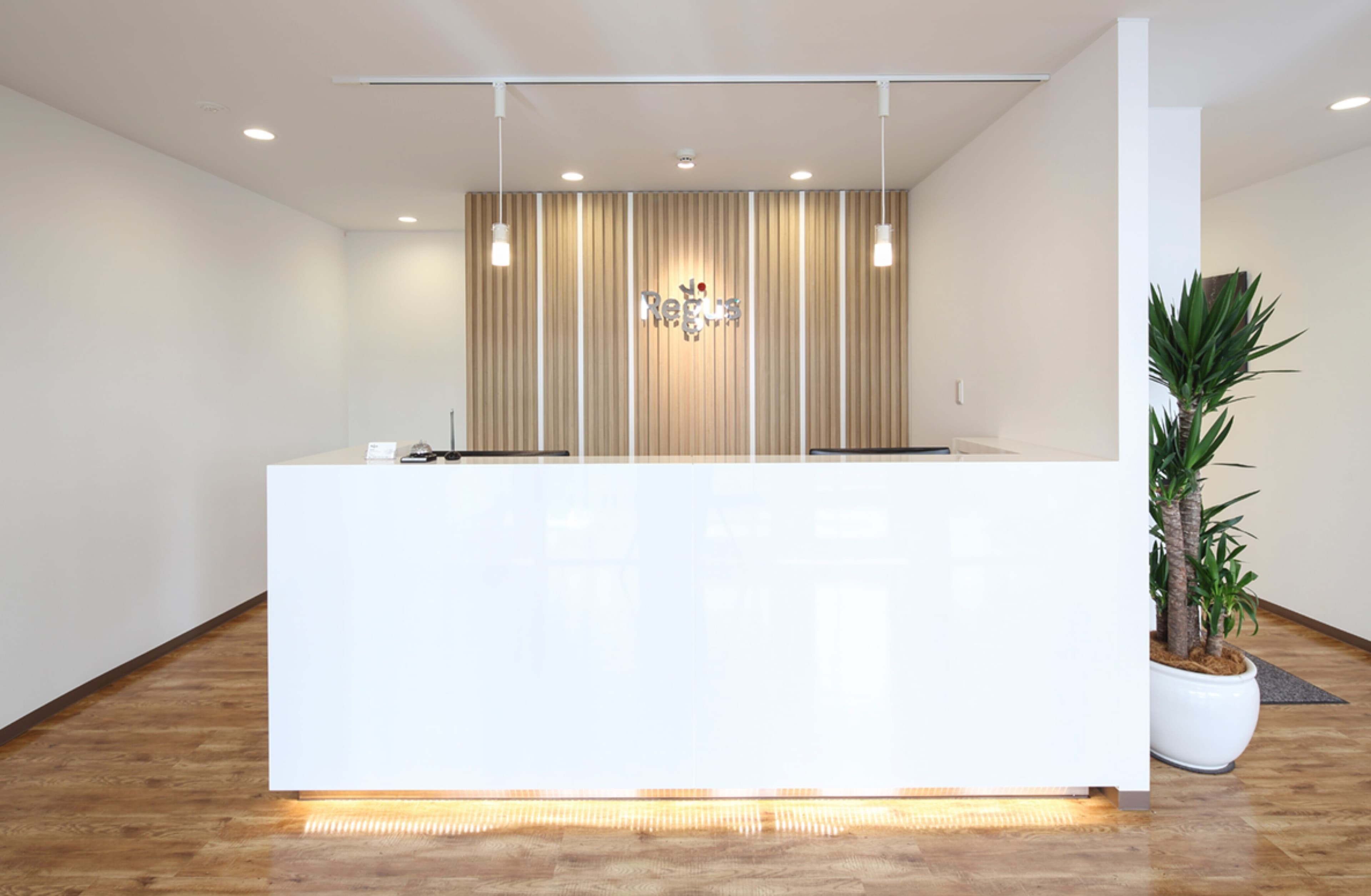 Regus_Morioka_Chuoudori_Japan_5058_-_1-7-35_Chuodori_Morioka_Shi