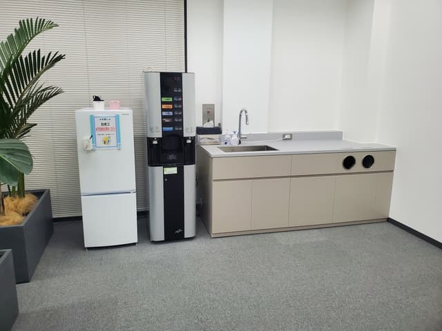共用設備_ウォーターサーバーもドリンクサーバーも無料でお使いいただけます。