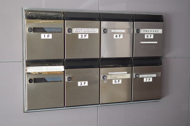 エントランス_集合郵便受け。3階をご利用いただけます。