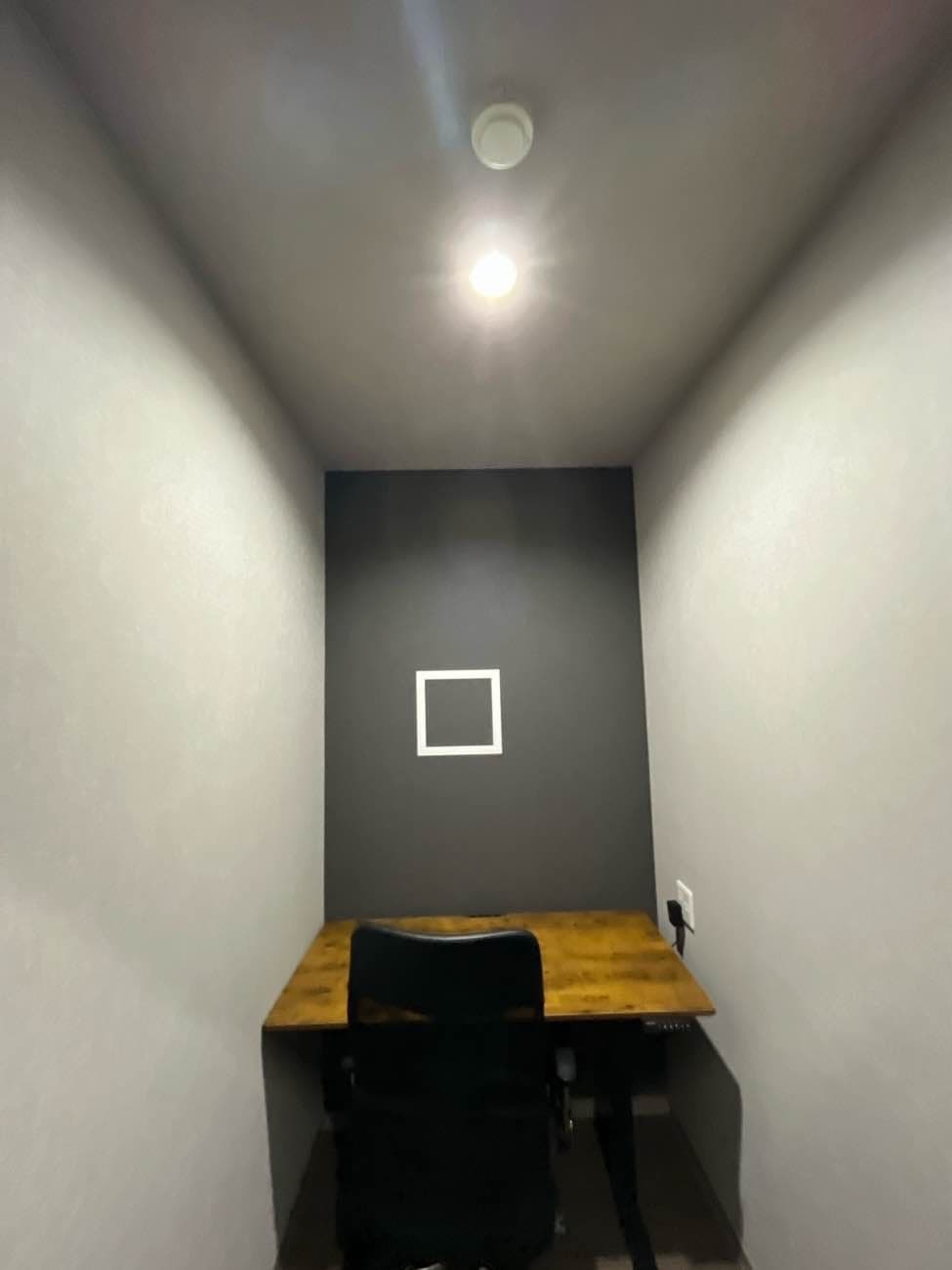 専有部_個室。インターネット環境を完備しています。